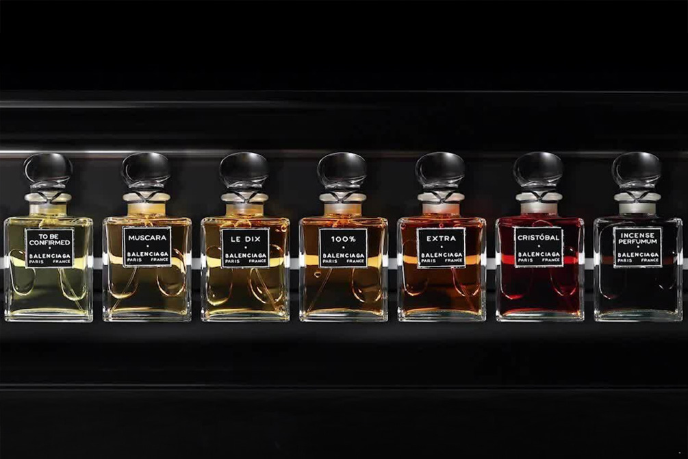 “A alta costura é como uma orquestra da qual apenas Balenciaga pode ser o maestro, o resto de nós somos apenas músicos.” C. Dior.